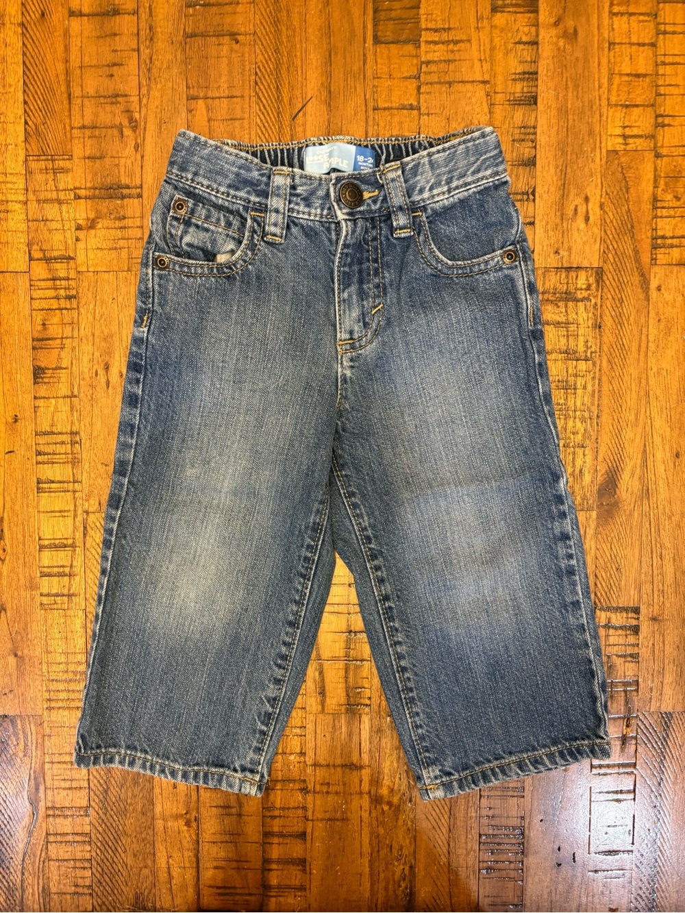 2/$15 Old Navy Boys Loose Ample Wide Leg Loose Fit Medium Wash Denim Jeans